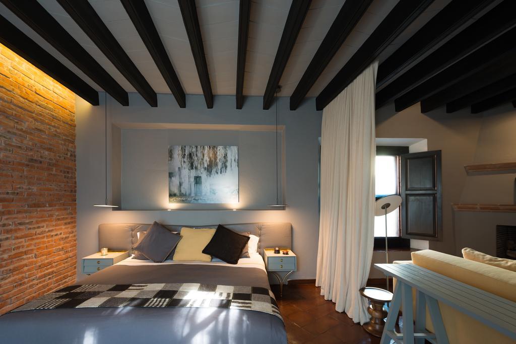 Dos Casas Hotel & Spa Альенде Экстерьер фото